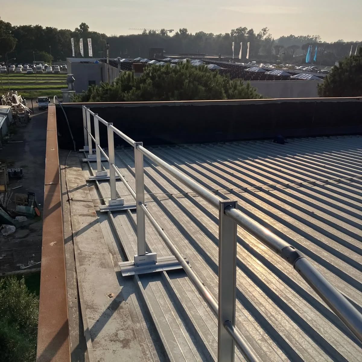 Latina: messa in sicurezza di due capannoni industriali